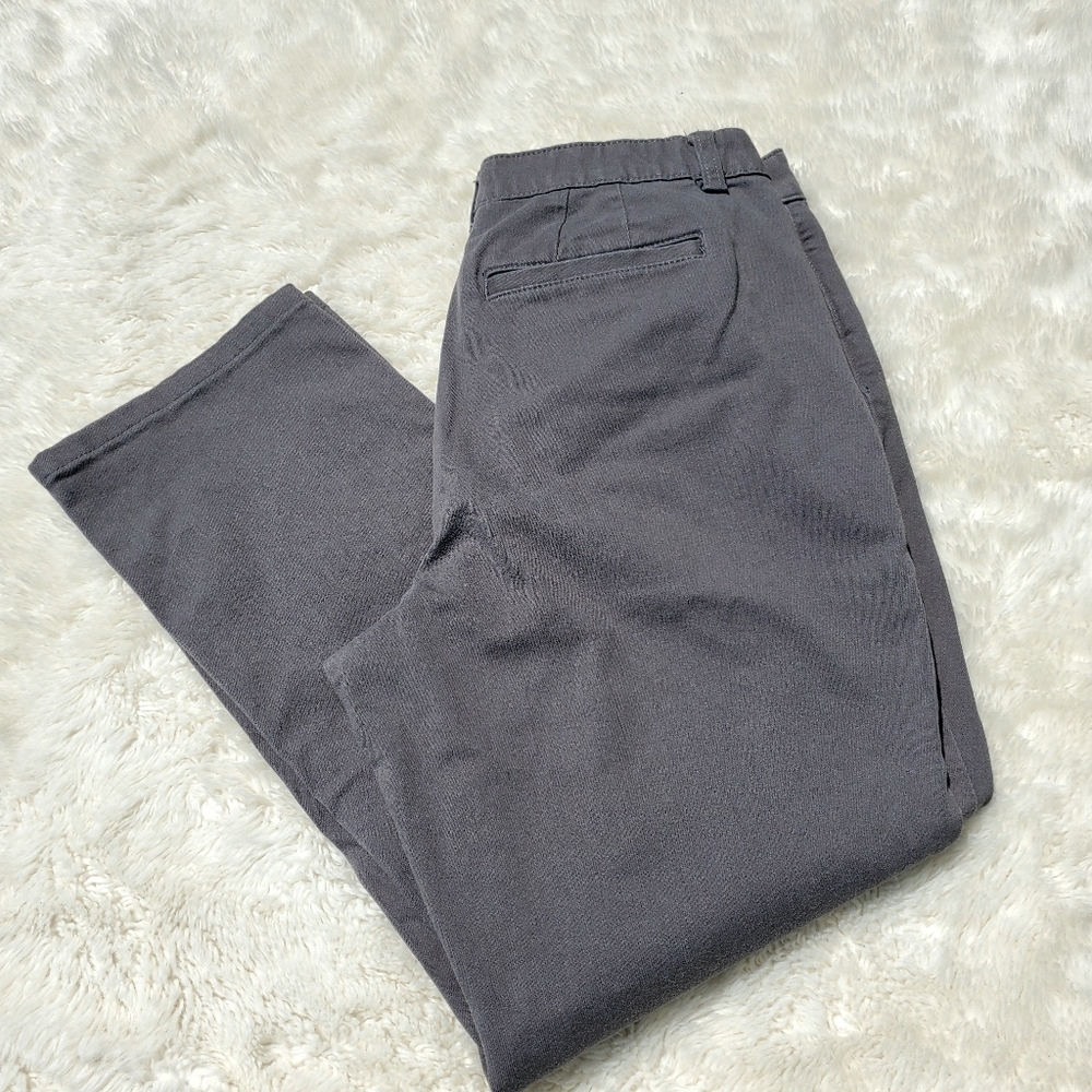 Christopher & Banks 8 Short Women's Grey Business Pants. EUC.